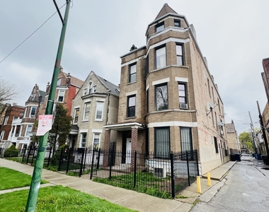 2543 S Saint Louis Avenue - Photo Thumbnail 0