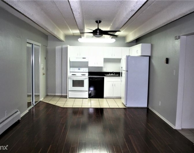 1085 Pearl Street 204 - Photo Thumbnail 3