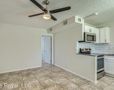 5902 W Royal Palm Rd - Photo Thumbnail 15