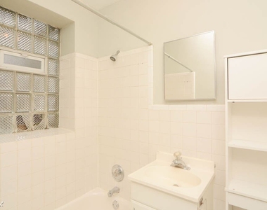 425 W. Roscoe, Unit 504 - Photo Thumbnail 17