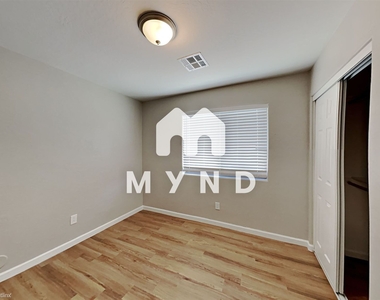 25550 W Whyman St - Photo Thumbnail 34