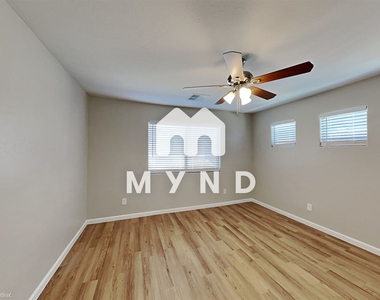 25550 W Whyman St - Photo Thumbnail 22