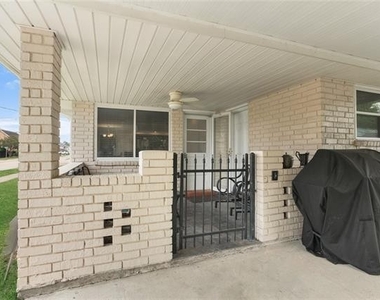 5012 Antonini Drive - Photo Thumbnail 4