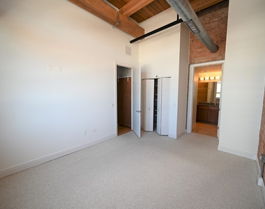 770 W Gladys Avenue - Photo Thumbnail 12