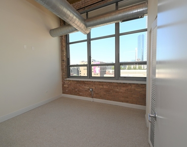 770 W Gladys Avenue - Photo Thumbnail 17