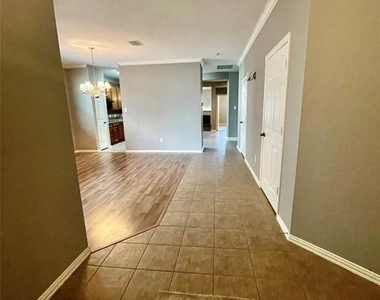 14508 Richmond Circle - Photo Thumbnail 2