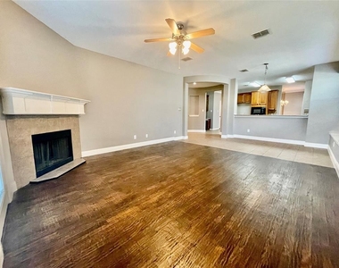 14508 Richmond Circle - Photo Thumbnail 9