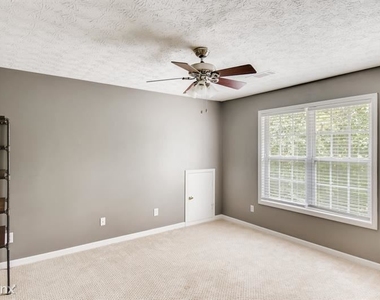 1606 Woodridge Bend Unit - Photo Thumbnail 9