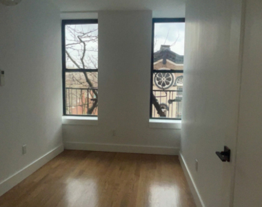 631 East 6th Street - Photo Thumbnail 6