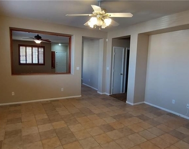 10190 Splendor Ridge Avenue - Photo Thumbnail 6