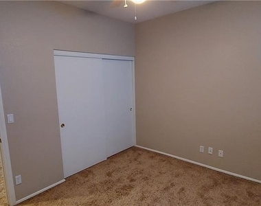 10190 Splendor Ridge Avenue - Photo Thumbnail 22