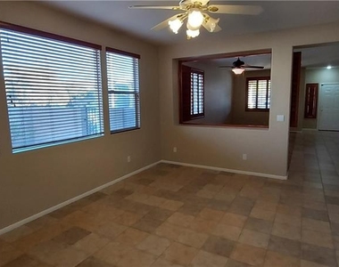 10190 Splendor Ridge Avenue - Photo Thumbnail 7