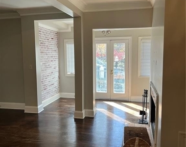 2840 Peachtree Road Nw - Photo Thumbnail 3