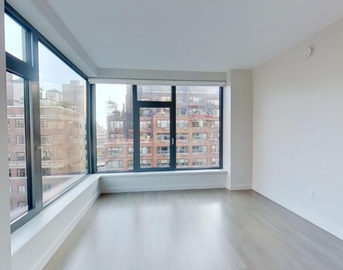 515 East 86th Street - Photo Thumbnail 1