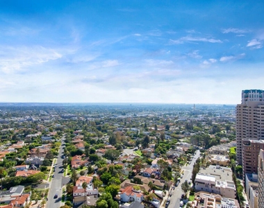 10490 Wilshire Blvd - Photo Thumbnail 4