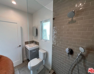 4448 Elmer Ave - Photo Thumbnail 9