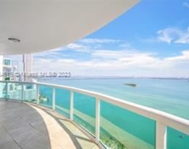 1800 N Bayshore Dr Apt 3301 - Photo Thumbnail 25