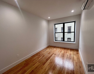 1250 Flatbush Avenue - Photo Thumbnail 10