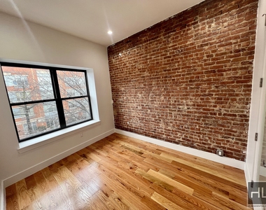 1250 Flatbush Avenue - Photo Thumbnail 2