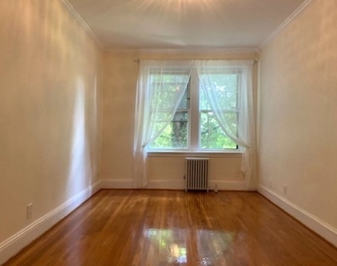 311 Tappan St - Photo Thumbnail 18