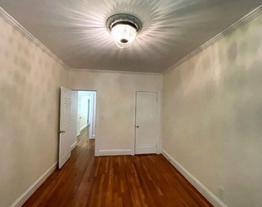 311 Tappan St - Photo Thumbnail 17