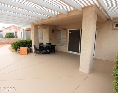 2600 Desert Glen Drive - Photo Thumbnail 32