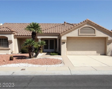 2600 Desert Glen Drive - Photo Thumbnail 1