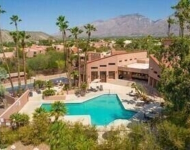 5051 N Sabino Canyon Road - Photo Thumbnail 4