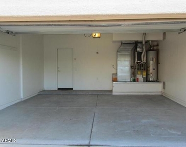 9122 N Safflower Lane - Photo Thumbnail 15