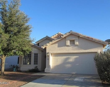 9122 N Safflower Lane - Photo Thumbnail 0