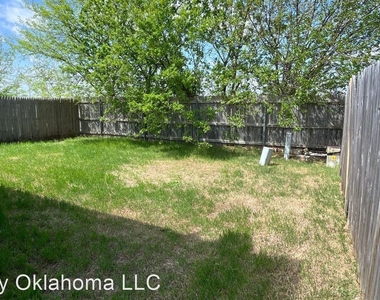 642 Welston Circle - Photo Thumbnail 4