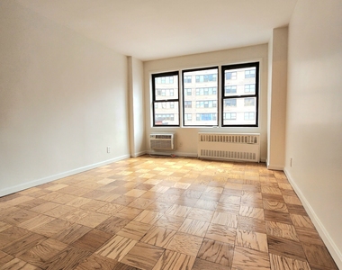 236 East 36th Street - Photo Thumbnail 0