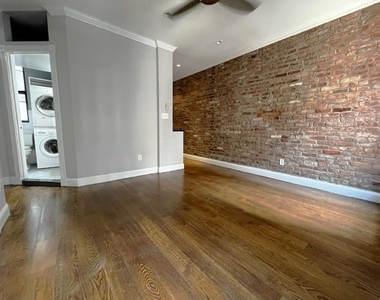 340 East 18th Street - Photo Thumbnail 1