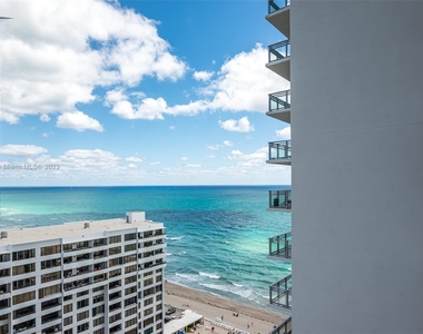 3535 S Ocean Dr - Photo Thumbnail 19