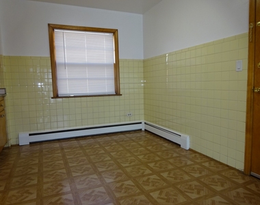 5600 W Berenice Avenue - Photo Thumbnail 5