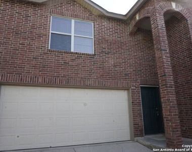 8006 Chestnut Gate Dr - Photo Thumbnail 2