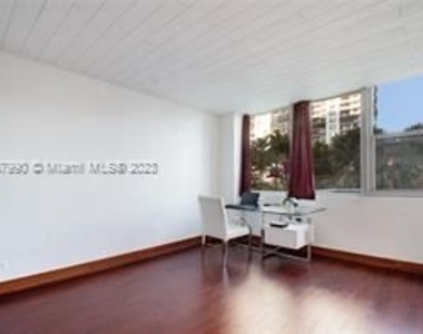 2451 Brickell Ave 2g - Photo Thumbnail 13