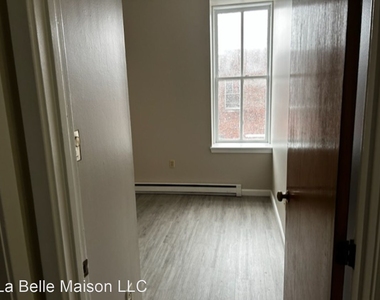 92 Gorham Street - Photo Thumbnail 10