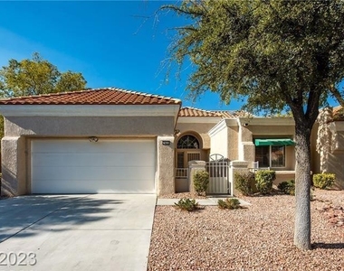 2417 Desert Butte Drive - Photo Thumbnail 0