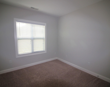 5006 Sunny Creek Ln - Photo Thumbnail 18