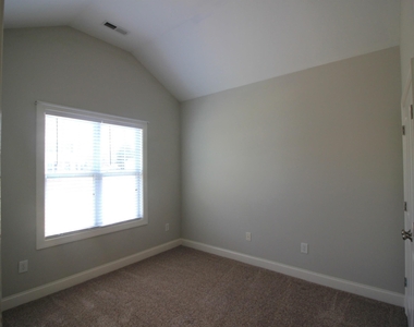 5006 Sunny Creek Ln - Photo Thumbnail 20