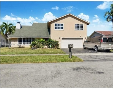 7451 Nw 42nd Ct - Photo Thumbnail 0