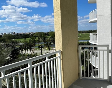 1745 E Hallandale Beach Blvd - Photo Thumbnail 16