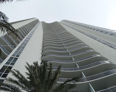 15901 Collins Ave - Photo Thumbnail 31