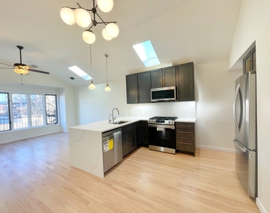 516 S Campbell Avenue - Photo Thumbnail 1