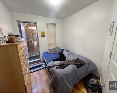 112 Leonard Street - Photo Thumbnail 5