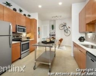 423 Blue Star Apt 3120 - Photo Thumbnail 0