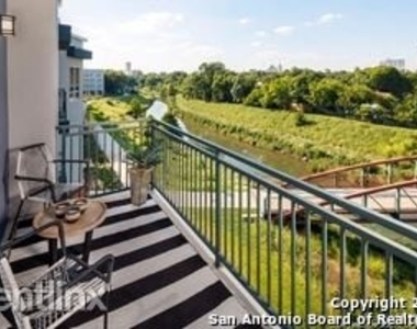 423 Blue Star Apt 3120 - Photo Thumbnail 5