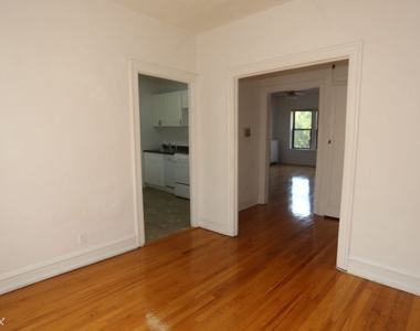 633 W. Cornelia, Unit W5 - Photo Thumbnail 5