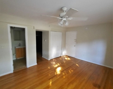 3806 Hickory Ave - Photo Thumbnail 3